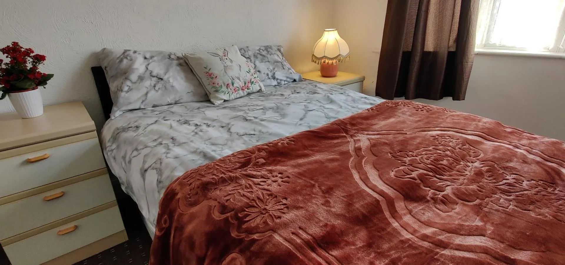 Comfortable Room Goodmayes